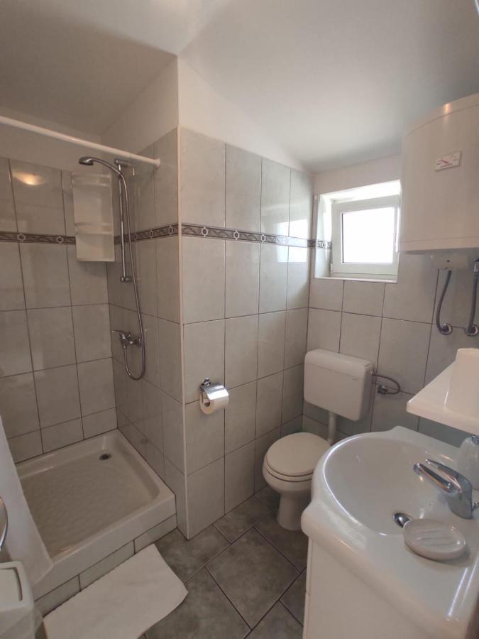 Apartmani Danica Risika Eksteriør billede